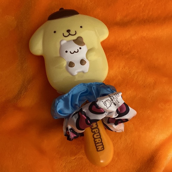 Sanrio pompompurin hair brush - Picture 7 of 11